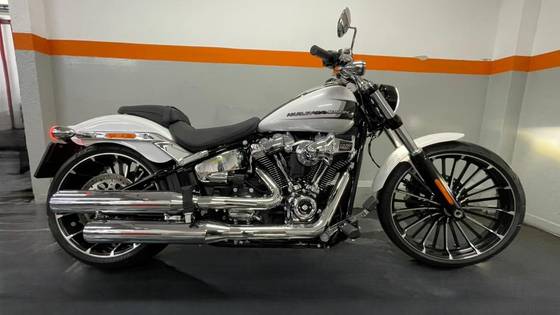 HARLEY-DAVIDSON SOFTAIL BREAKOUT HARLEY-DAVIDSON SOFTAIL BREAKOUT
